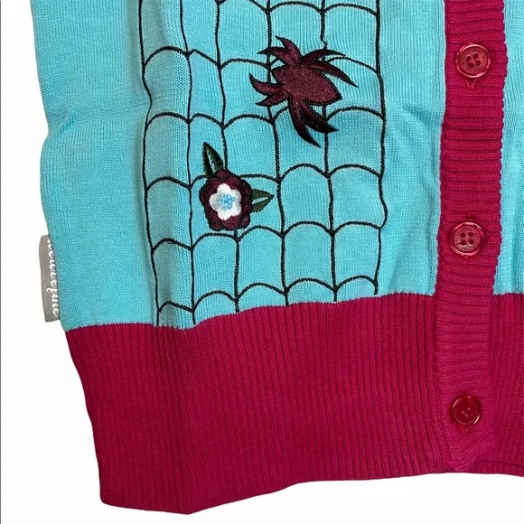 Marvel Spider Gwen Vintage Knit Crop Cardigan Medium Fandom Comic - Picture 5 of 10